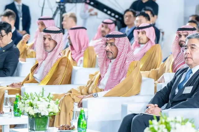 وزير الصناعة السعودي  : جذب 3 شركات عالمية لتصنيع السيارات بالسعودية