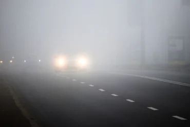 الداخلية : هذه أهم النصائح لقيادة السيارات في الشبورة