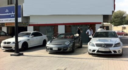 قرار بنقل كافة معارض السيارات خارج المناطق السكنية خلال عامين