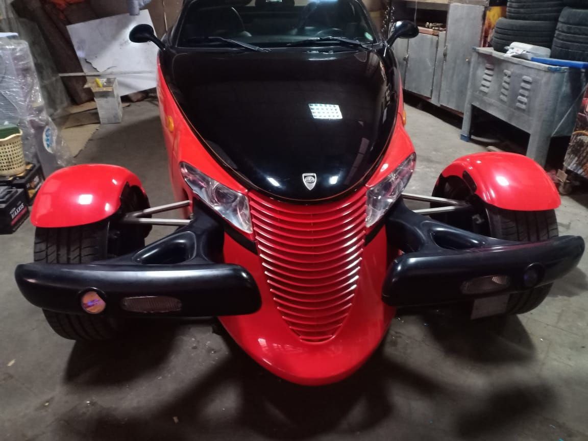 فوق 3 مليون جنيه : ظهور نادر لكرايسلر Prowler موديل 2000 في مصر