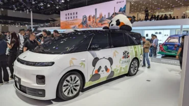 ليبموتور D99 .. سيارة كهربائية SUV جديدة وجريئة بمدى يصل 800 كم في بكين