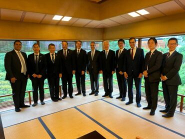 مصر تدعو تويوتا موتورز للتصنيع محلياً وصناعة مكونات السيارات