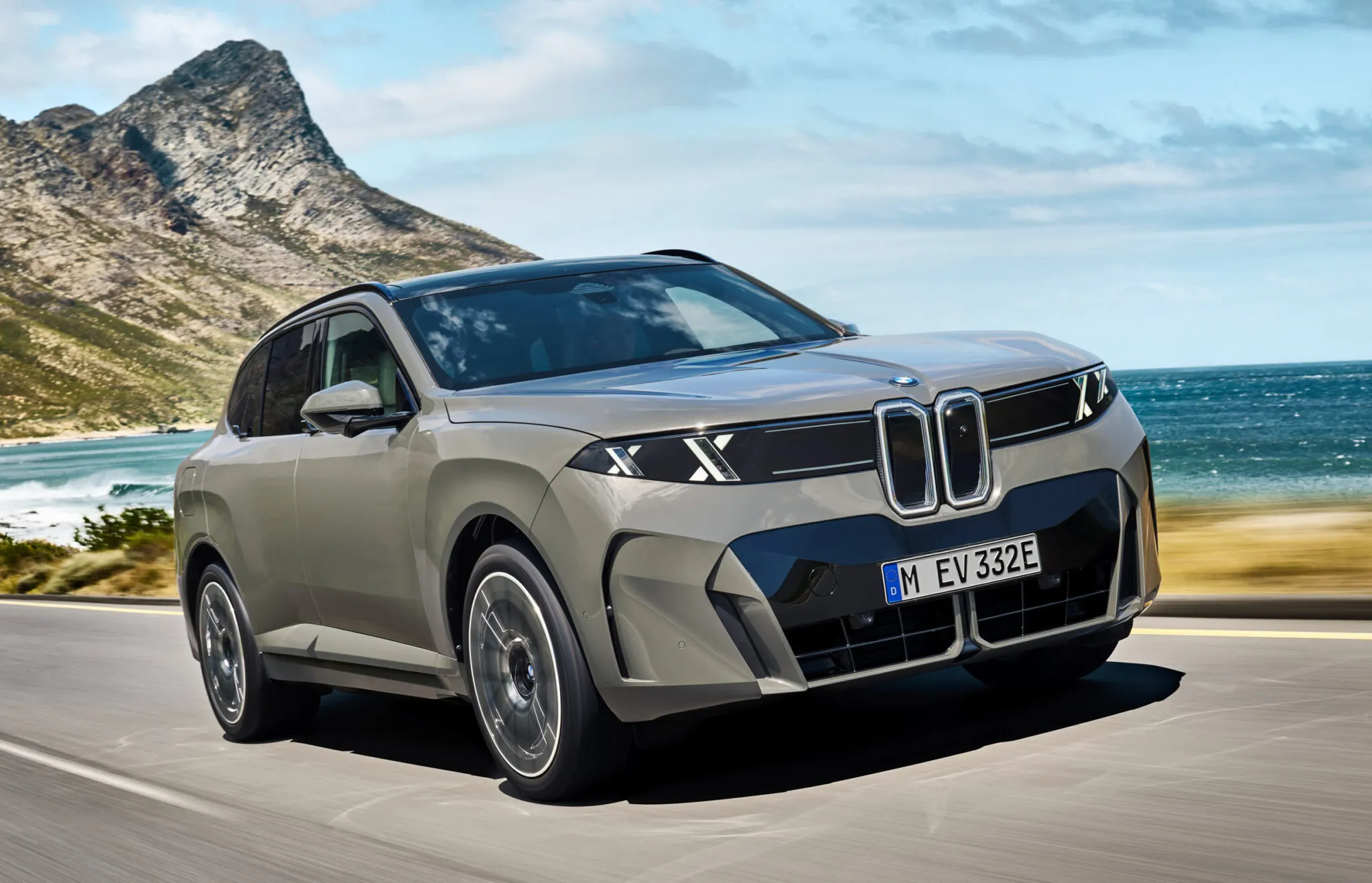 الكشف عن BMW X5 الجيل الجديد مع نسخة كهربائية باسم iX5