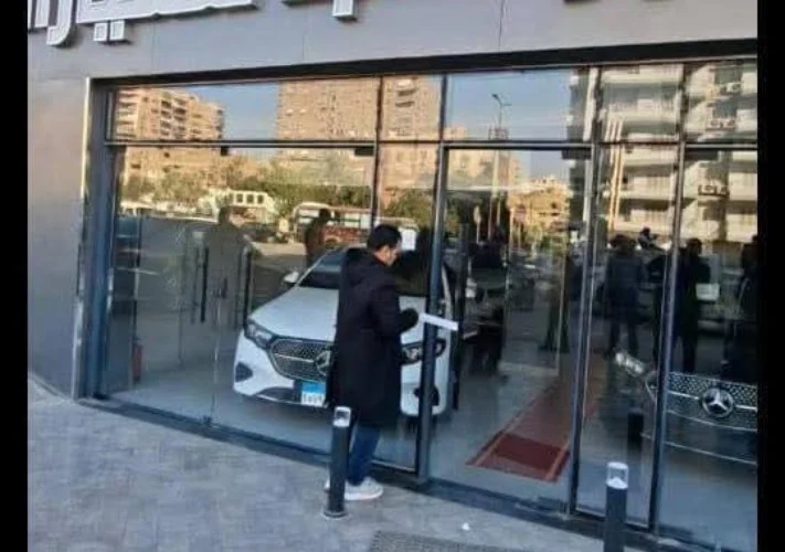 رصد مخالفات لشركات ومعارض سيارات في مصر