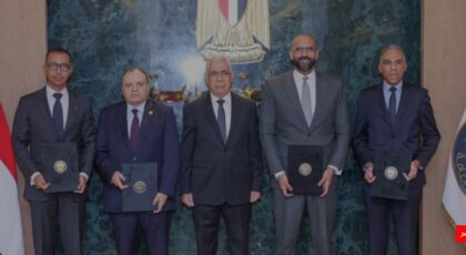 النيابة العامة توفر الاستعلام عن مخالفات المرور وسدادها عبر تطبيق أنا فودافون