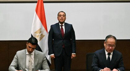 باستثمار 2 مليار دولار: شركة لينج لونج الصينية تدرس مصنع لإطارات السيارات بمصر